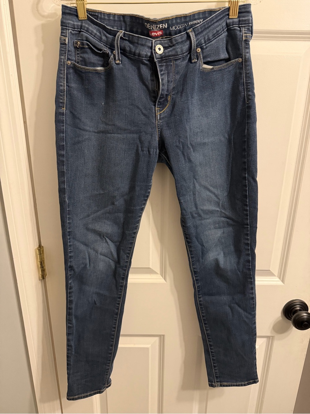 Levi denizen Women's Dark Blue Modern Skinny Jeans size 12